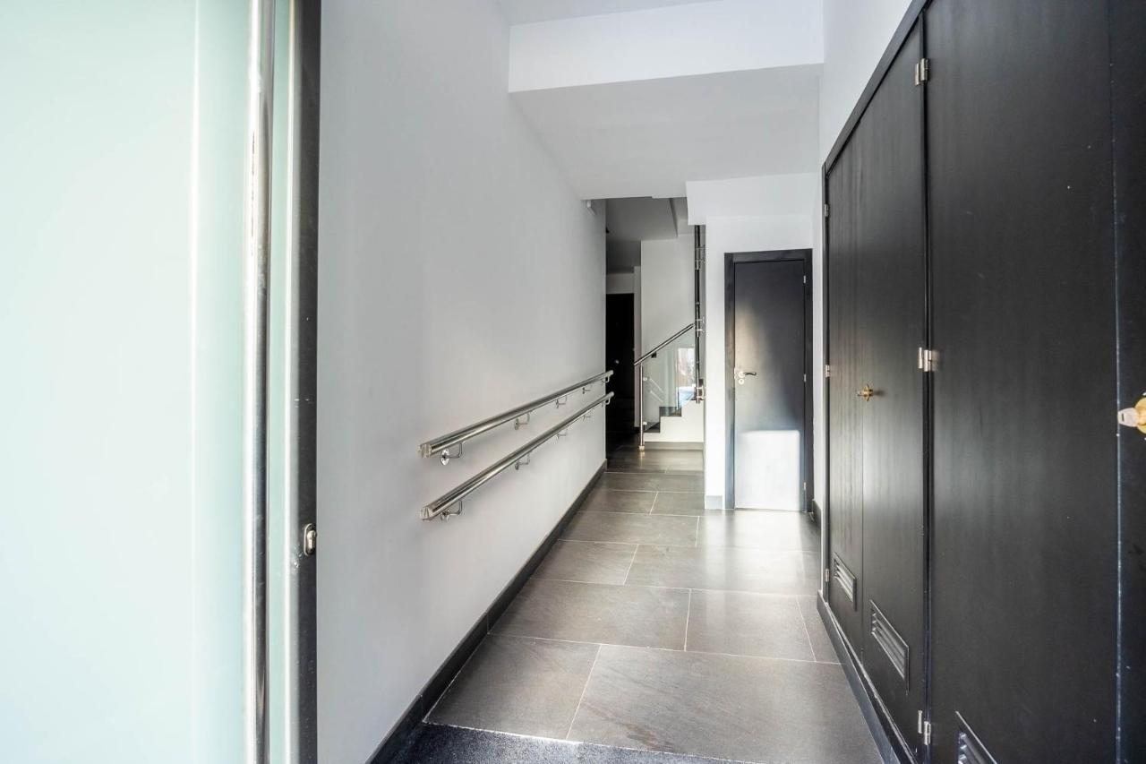Nervion Suites 1 - Vacacional Sevilla المظهر الخارجي الصورة